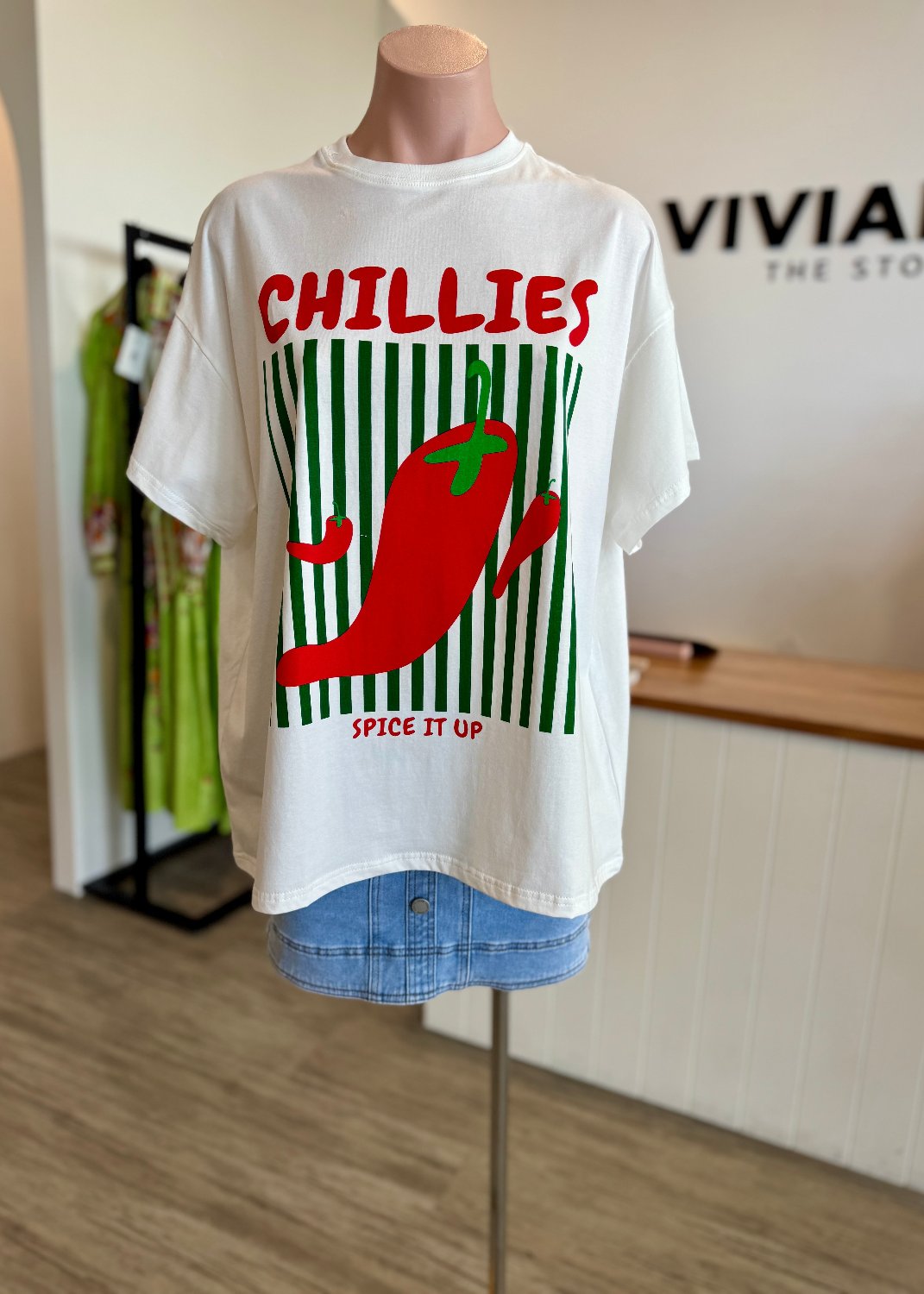 CHILLIES T SHIRT