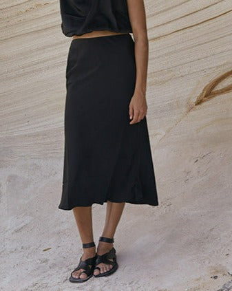 ARIANA MIDI LINEN SKIRT BLACK