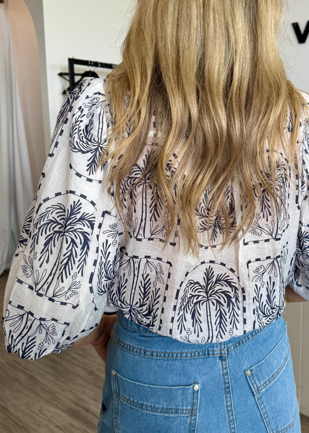 THE PALMS SHORT SLEEVE BLOUSE WHITE/NAVY